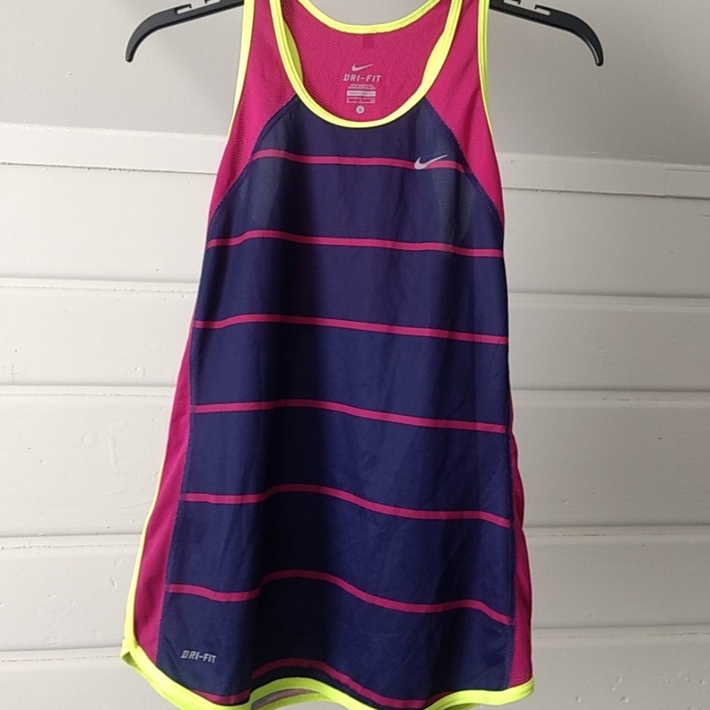 Excellent Condition Nike top
